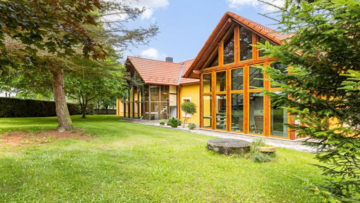 Dolni Bukovsko House | Vacation home Bzí by Interhome