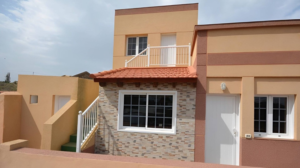 Echedo House | Vacation Home "Casa Mérida" with Sea View, Private Terrace & Wi-Fi