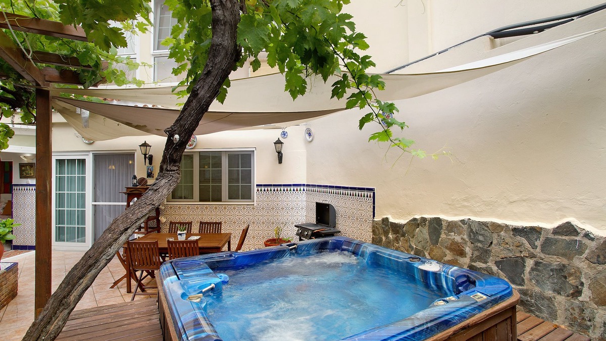 Teror House | Vacation Home 'Duplex Carmelo Y Carmela' with Private Terrace, Private Garden and Wi-Fi