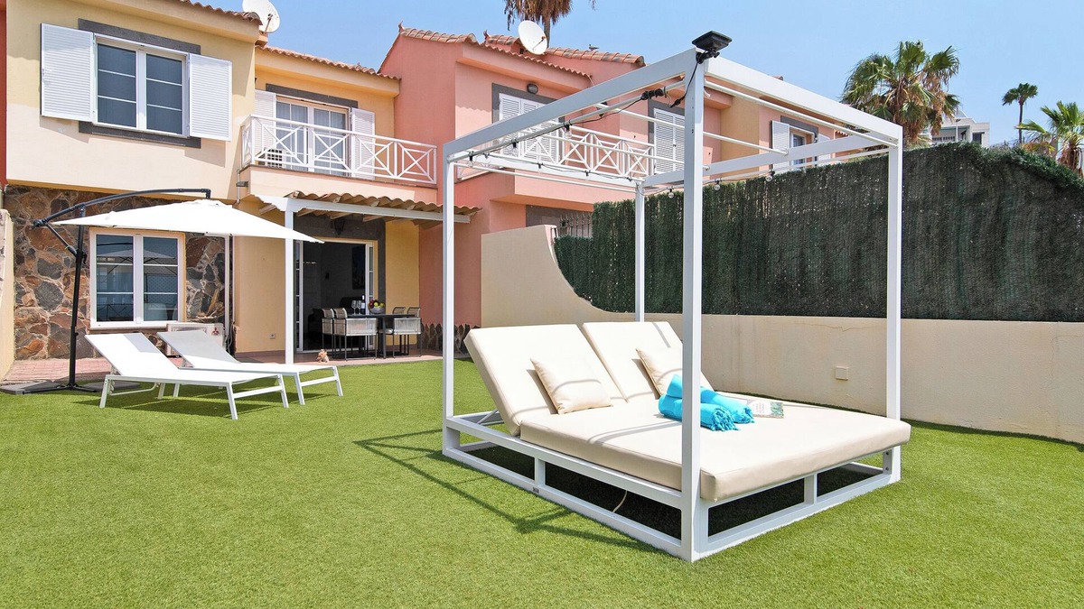 Playa del Ingles Villa | Vacation Home "Santa Ana 23" with Sea View, Shared Pool & Wi-Fi