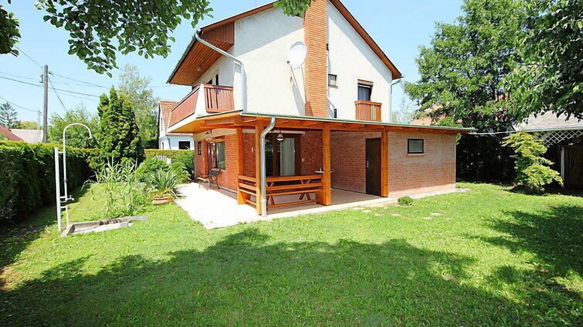 Balatonmariafurdo House | Vacation home Brico by Interhome