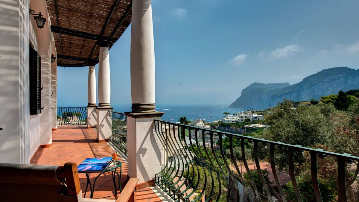 Anacapri House | Vacation Home in Capri with 2 bedrooms sleeps 4