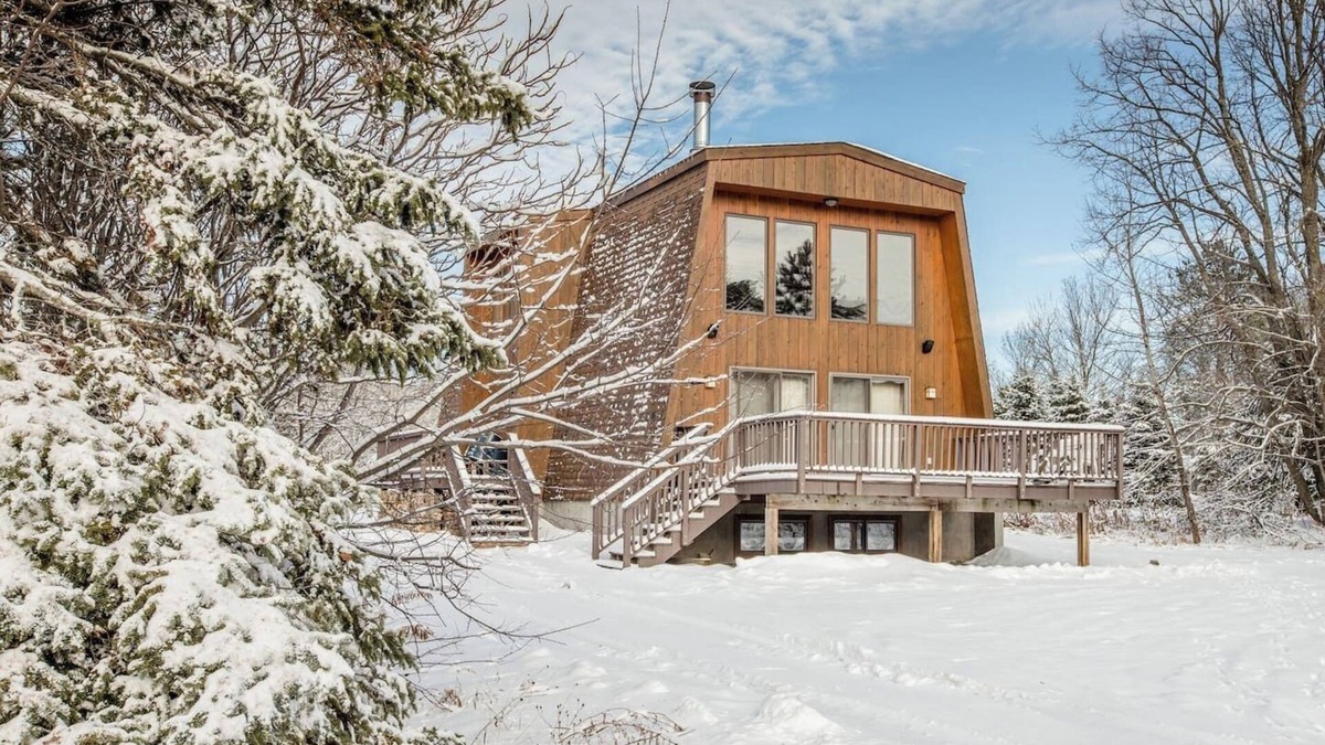 Bessemer House | Vacation Home in Powderhorn Village with Indoor Hot Tub
