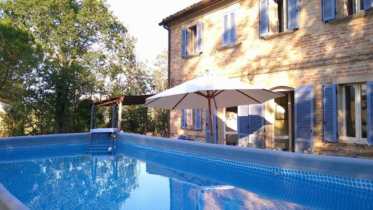Corinaldo House | Vacation home in the Marche, up to 10 people, WLAN, TV, pool, air conditioning, close to the beach