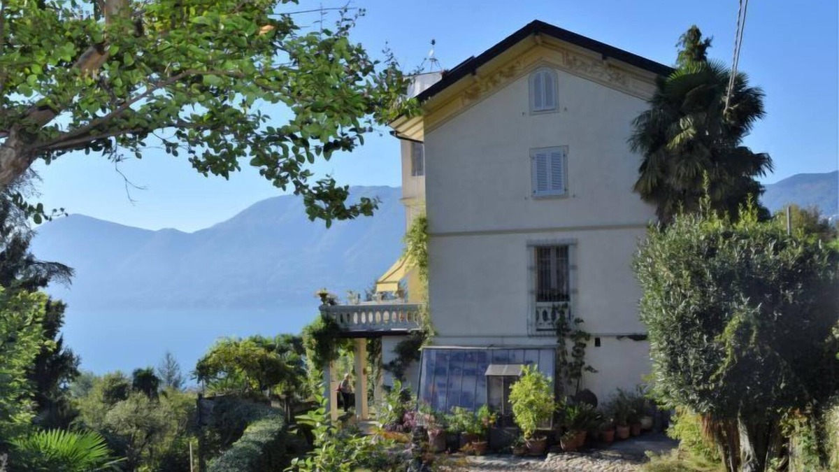 Brezzo di Bedero House | Vacation home Mon Cher in Brezzo di Bedero - 6 persons, 3 bedrooms
