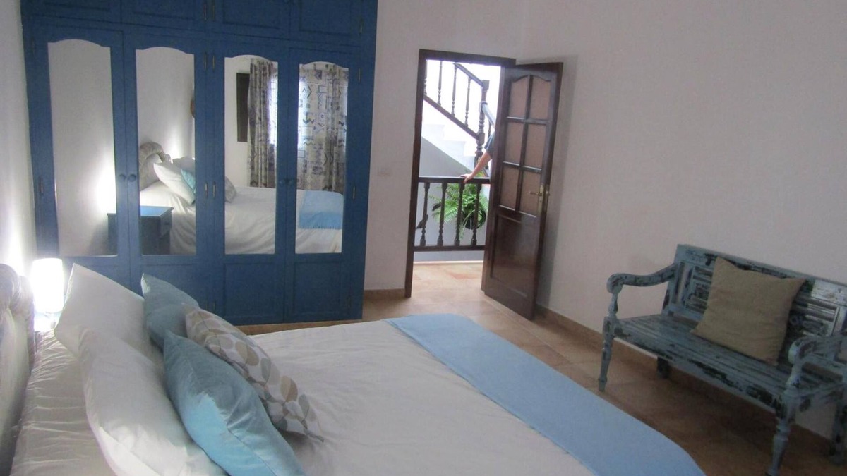 Arrieta House | Vacation Home 'La Casita Villalba' with Sea View, Private Terrace and Wi-Fi