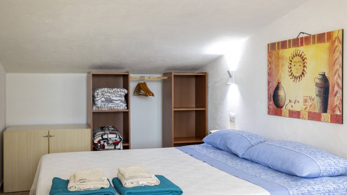 Sciacca House | Vacation Home "La Mansarda Sul Verde" with 2 Private Terraces & Wi-Fi