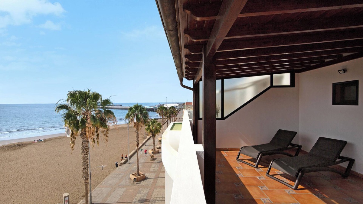 Gran Tarajal House | Vacation Home "Las Vistas" with Sea View, Private Terrace & Wi-Fi