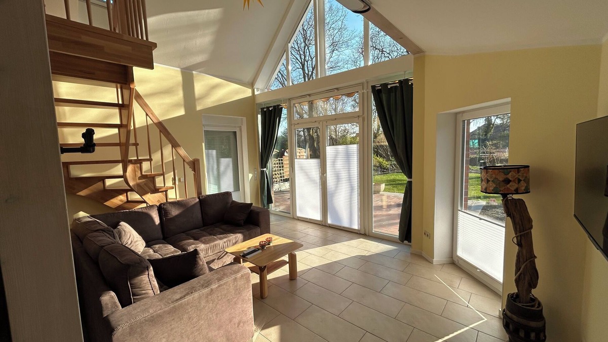 Extum House | Vacation home Lichtblick in Aurich with terrace and garden