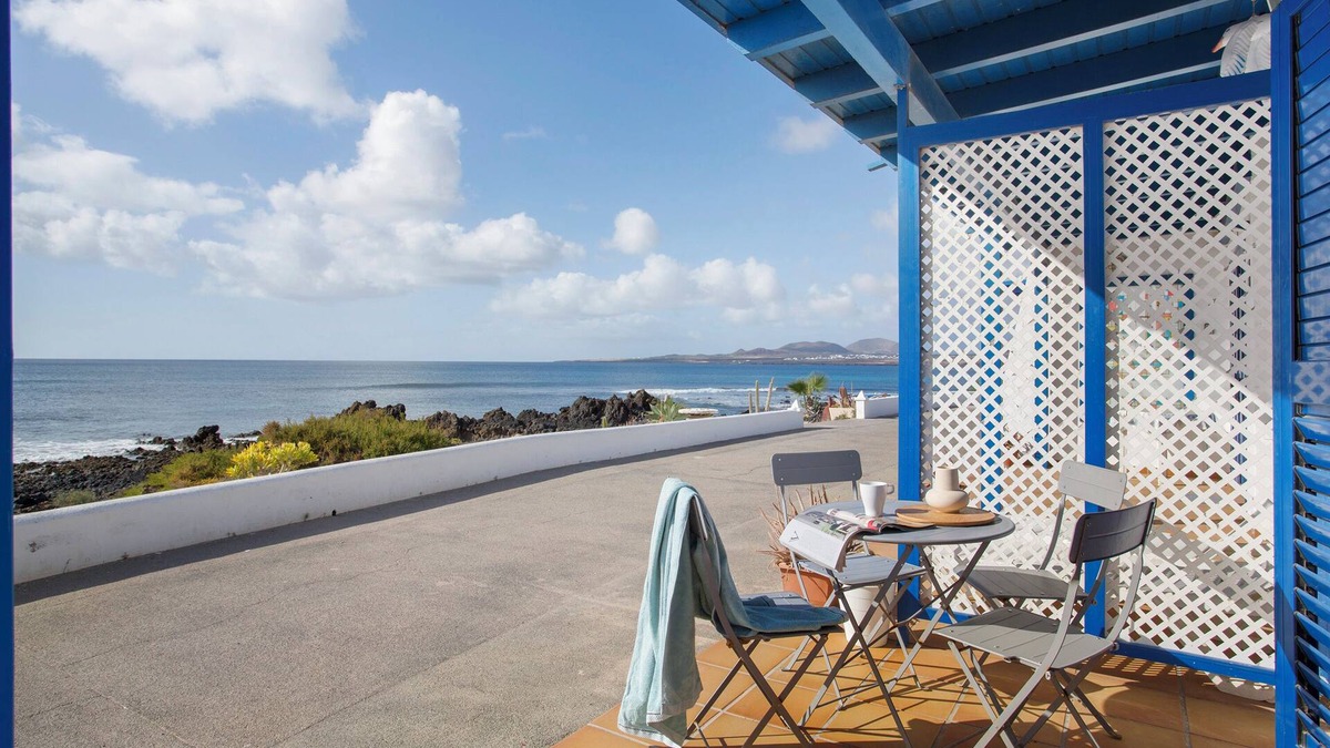 Punta Mujeres House | Vacation Home 'Los Morros' with Sea View, Private Terrace and Wi-Fi
