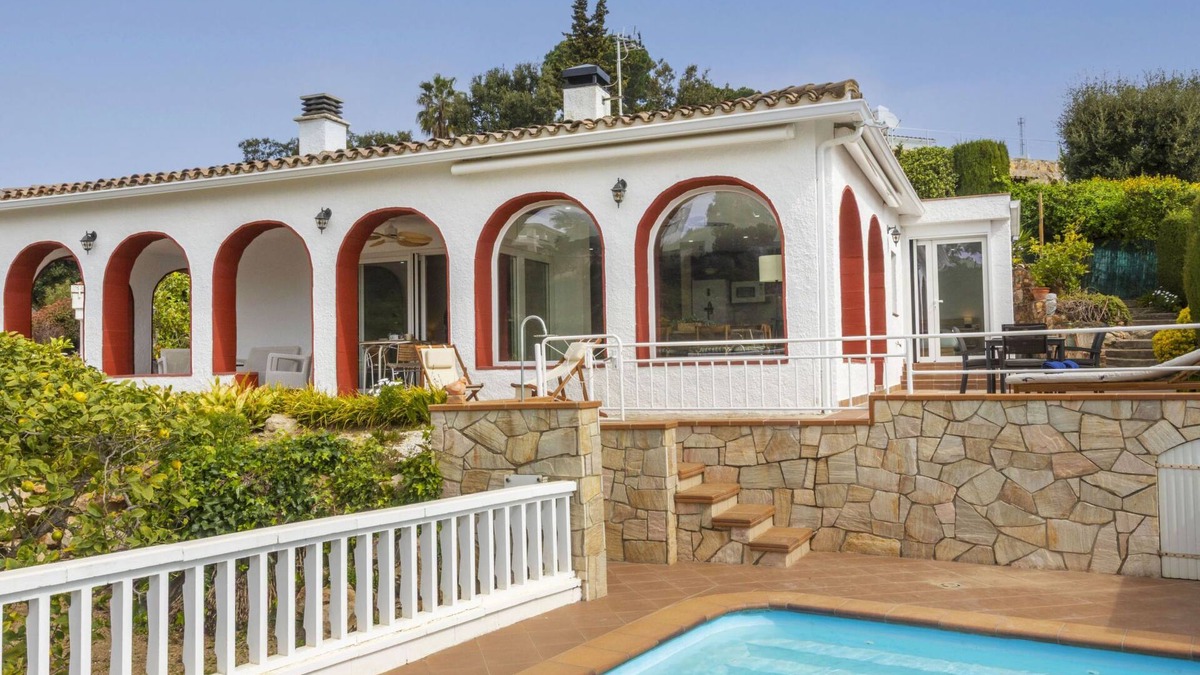 Tossa de Mar House | Vacation home Lynn by Interhome