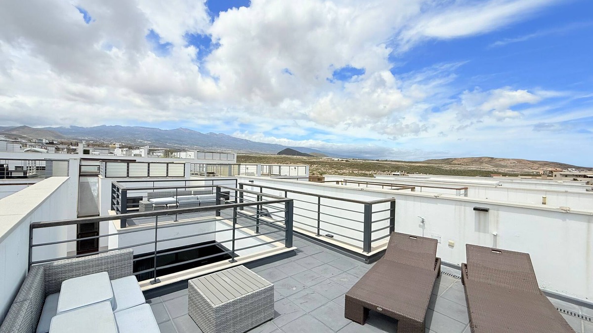 El Medano House | Vacation Home 'Medano' with Sea View, Private Terrace and Wi-Fi