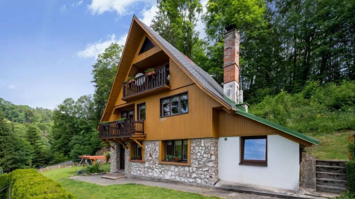 Benecko House | Vacation home Mrklov by Interhome
