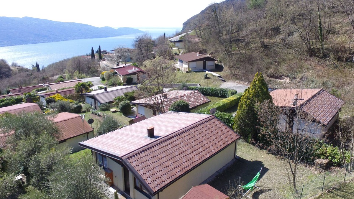 Muscoline House | Vacation home on Lake Garda. Bungalow with pool