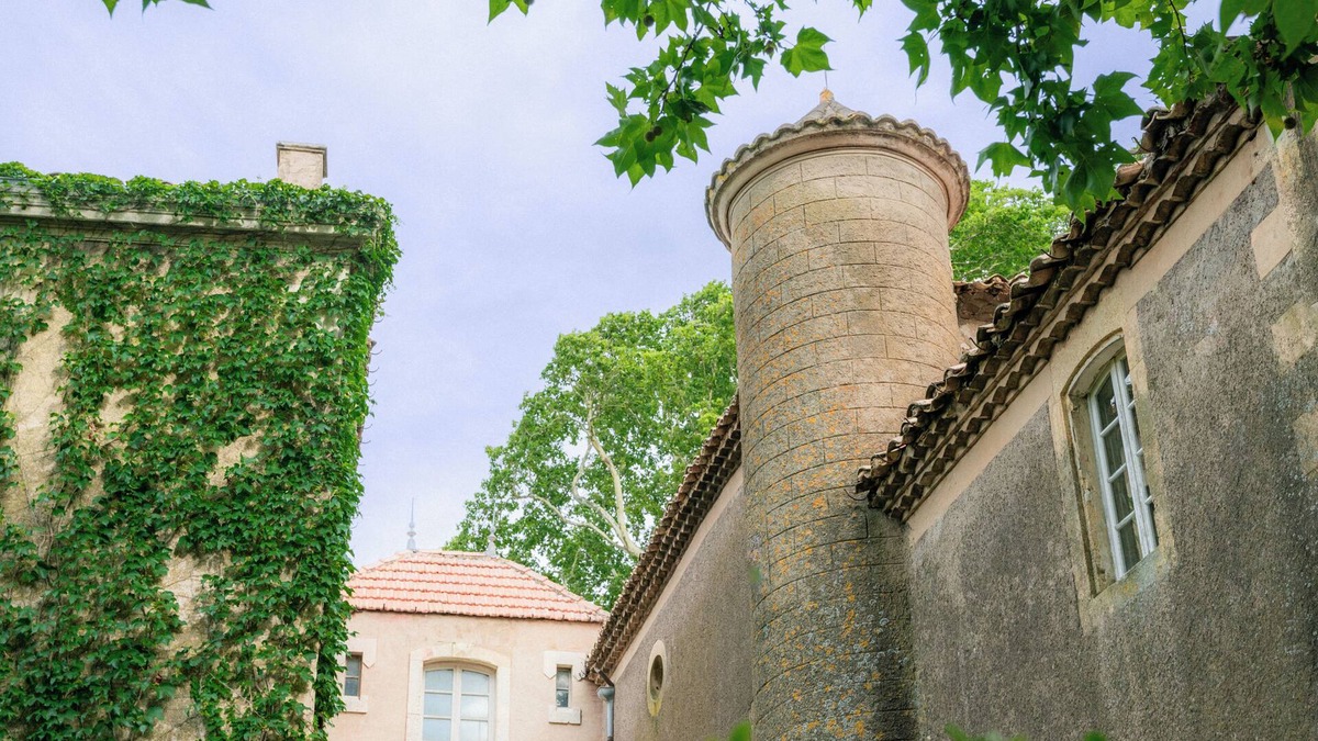 Chusclan Other | Vacation home Orange Avignon with pool 7 bedrooms riverside