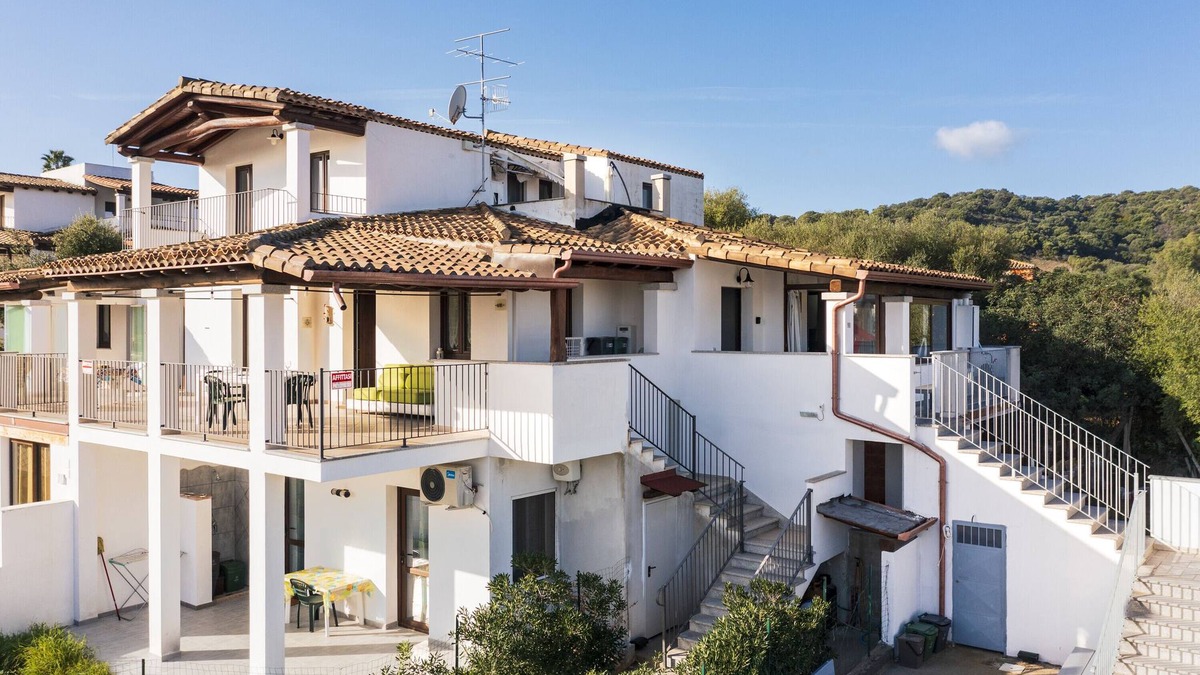 Torre di Bari House | Vacation Home "Pasquale Holiday" with Sea View, 2 Private Terraces & Wi-Fi