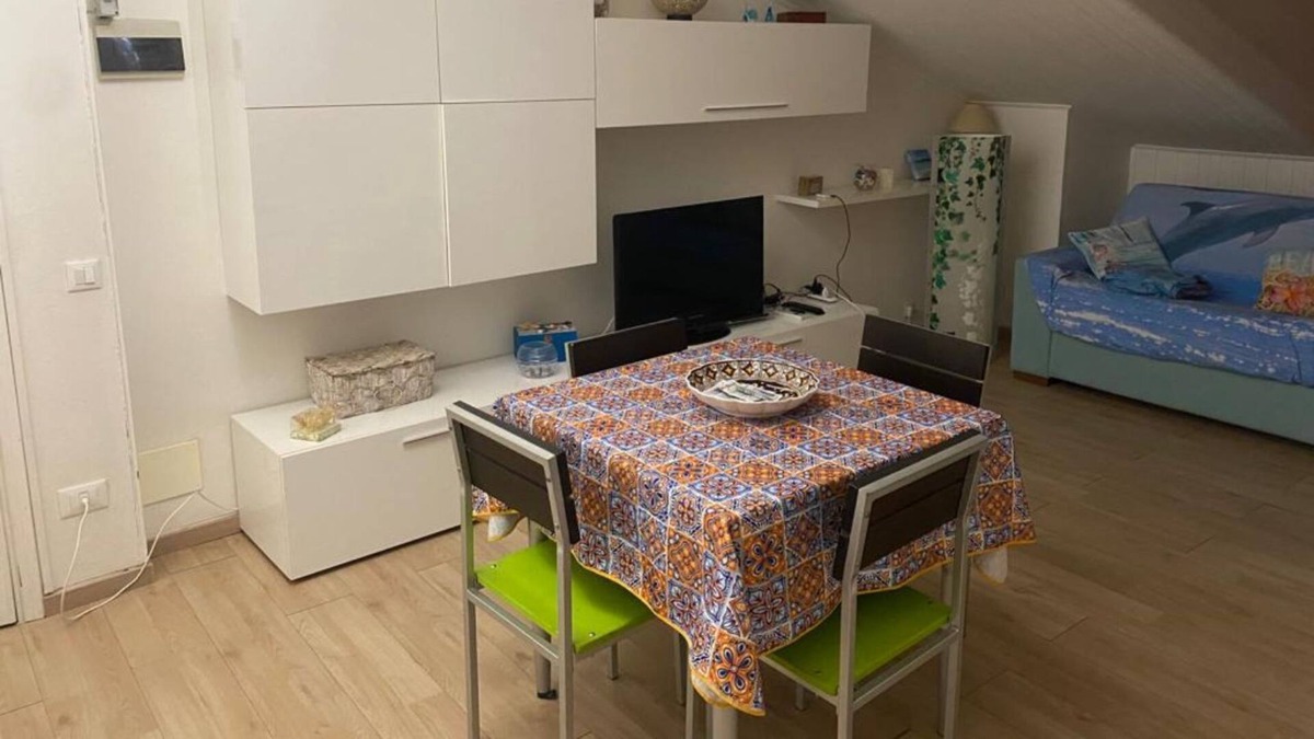Lido di Volano House | Vacation Home "Resy" with Lake View, A/C & Wi-Fi