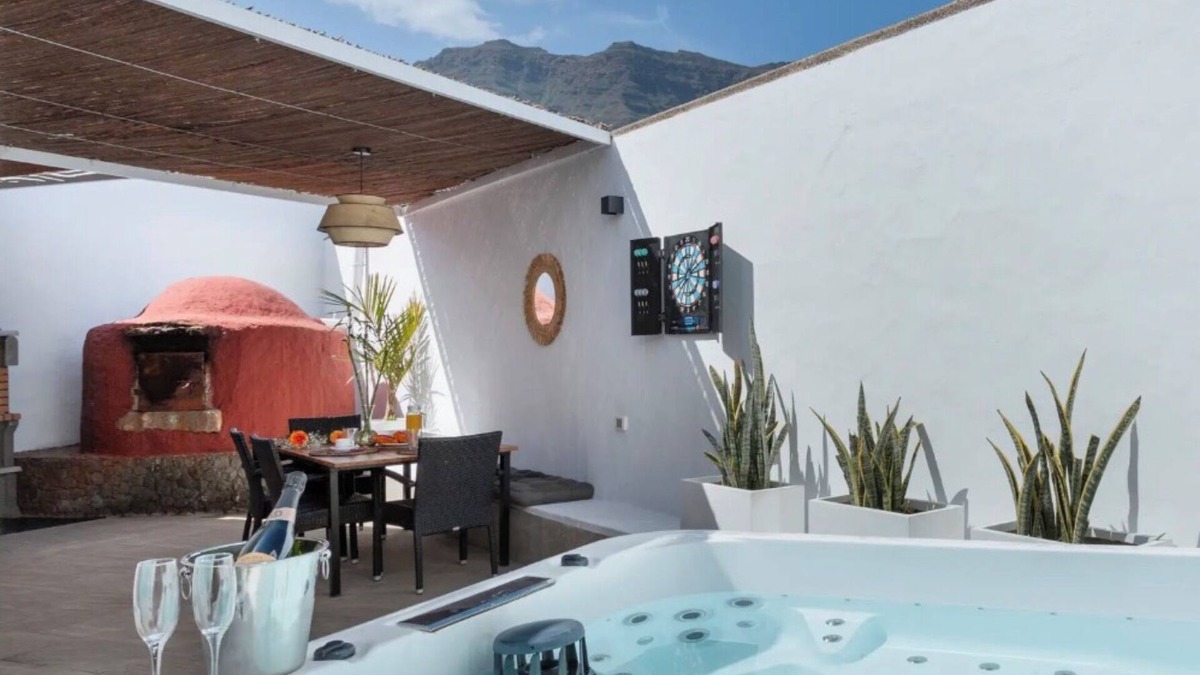 La Aldea de San Nicolas House | Vacation Home 'Rincón De La Fontana' with Mountain View, Wi-Fi and Air Conditioning