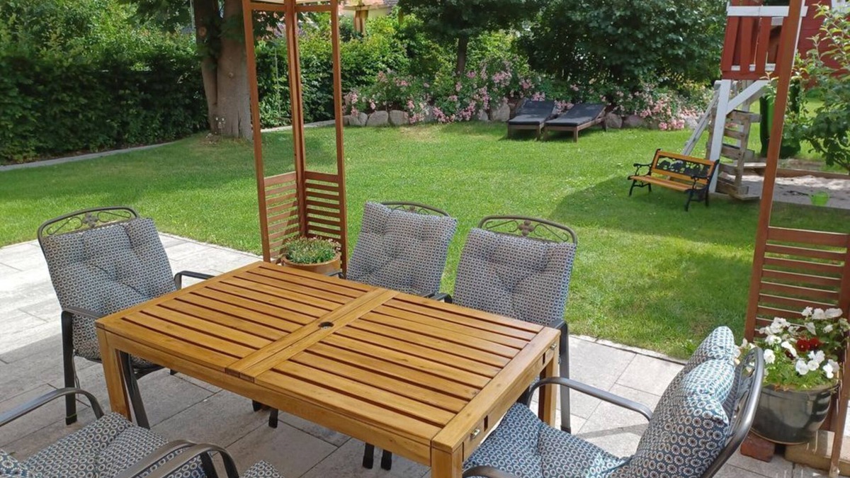 Moelln House | Vacation home "Schön hier" - Holiday home, shower or bath, WC, 4 or more bedrooms