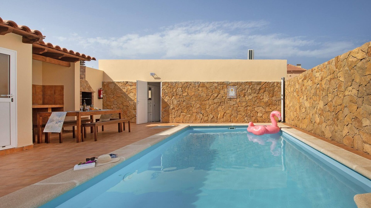 Gran Tarajal House | Vacation Home 'Seguidilla Relax' with Mountain View, Wi-Fi and Air Conditioning