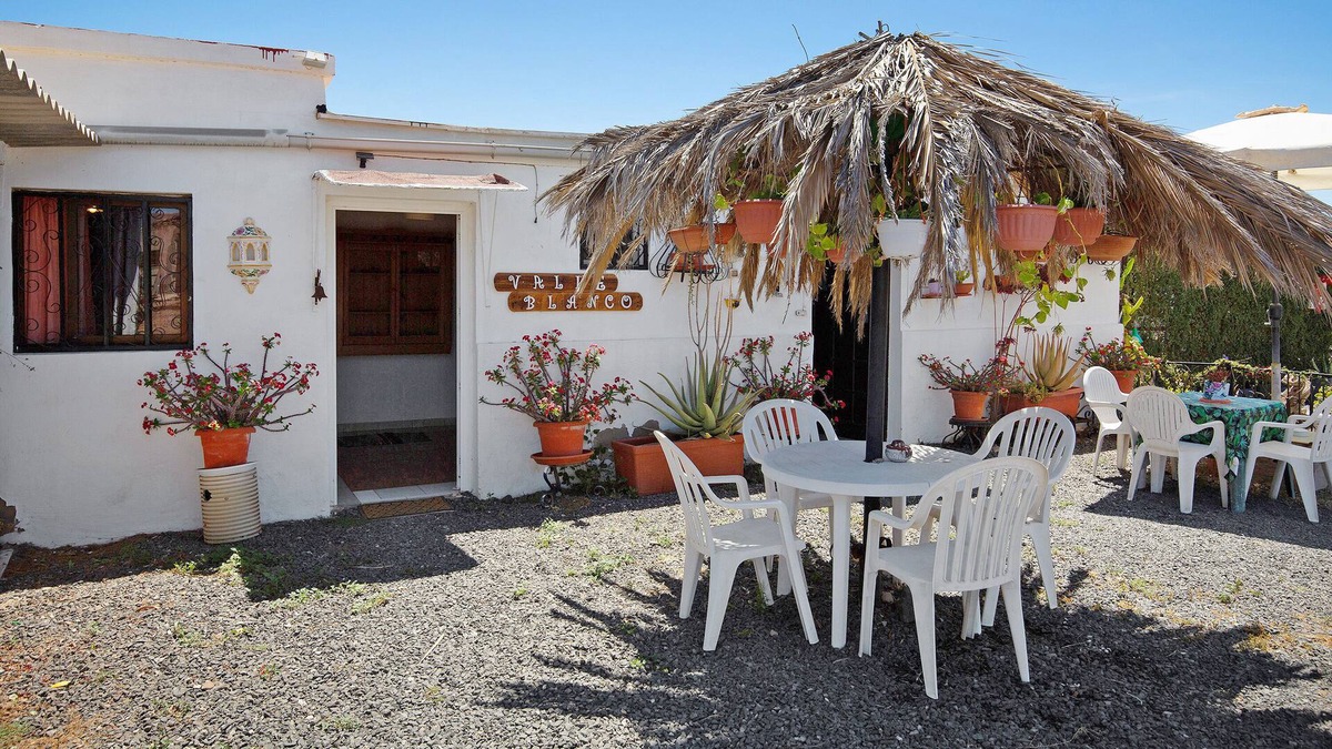Antigua Apartment | Vacation Home 'Valle Blanco' with Mountain View, Private Terrace and Wi-Fi