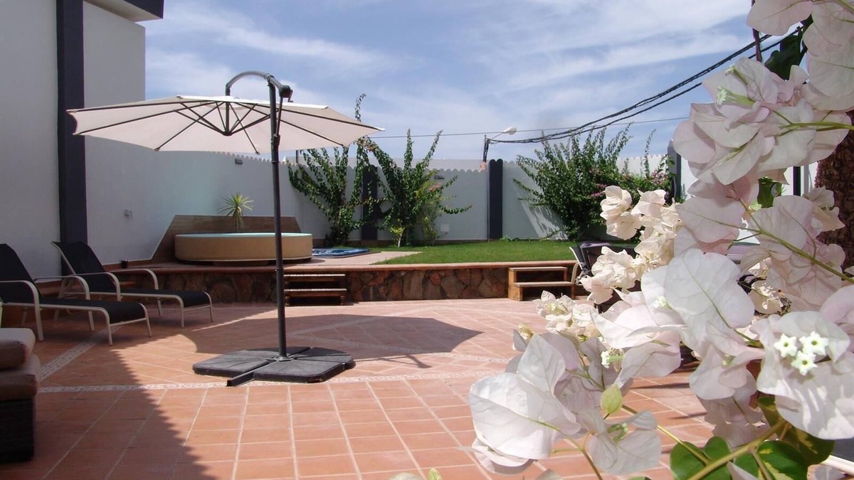 Montana la Data House | Vacation Home "Villa Bea I" with Mountain and Sea View, Wi-Fi, Garden & Terrace
