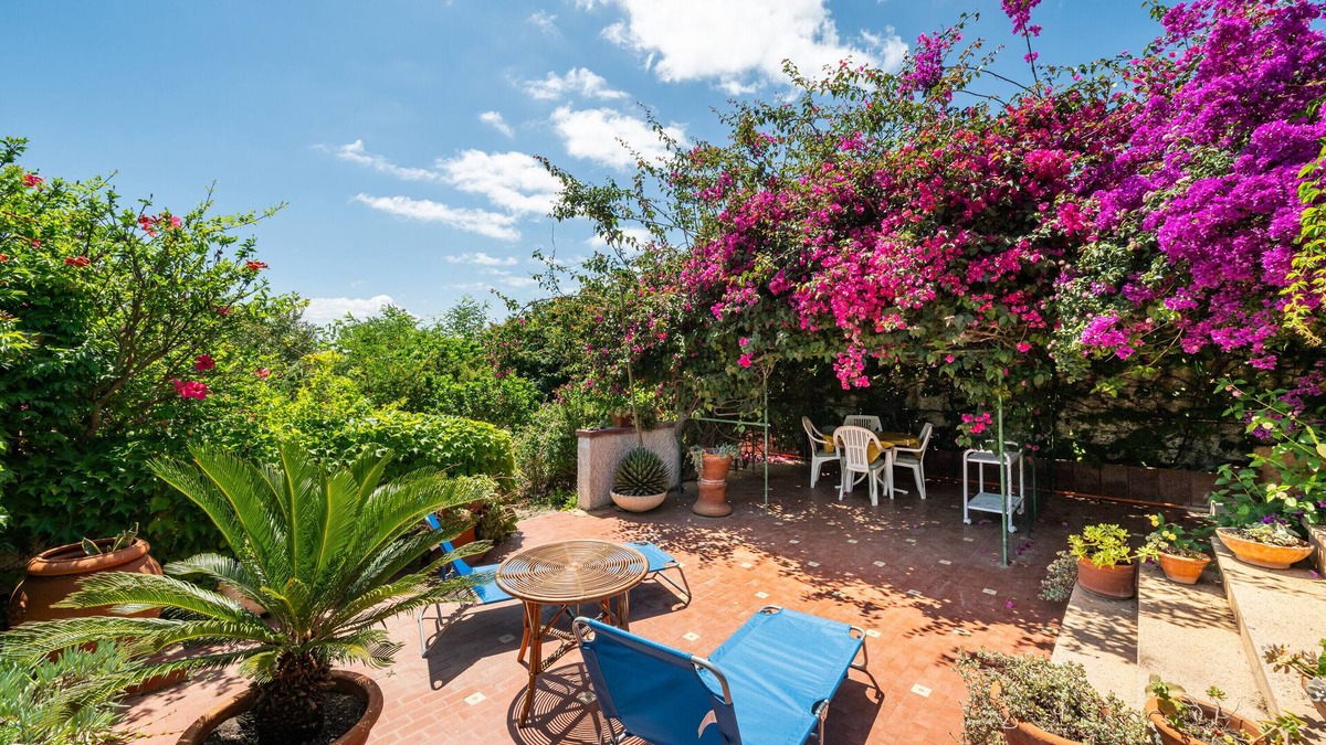 Carloforte House | Vacation Home "Villa Ondina T Carloforte" with Sea View, Private Terrace & Wi-Fi