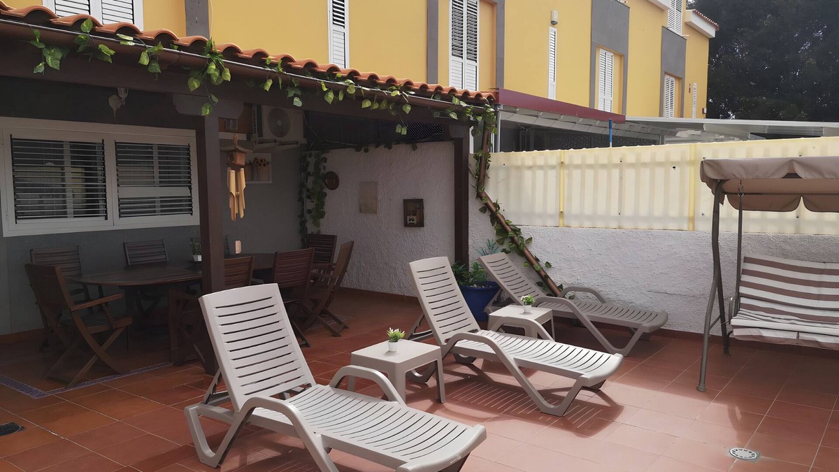 San Fernando House | Vacation Home 'Vivienda Vacacional Sol y Cumbre' with Mountain View, Wi-Fi and Air Conditioning