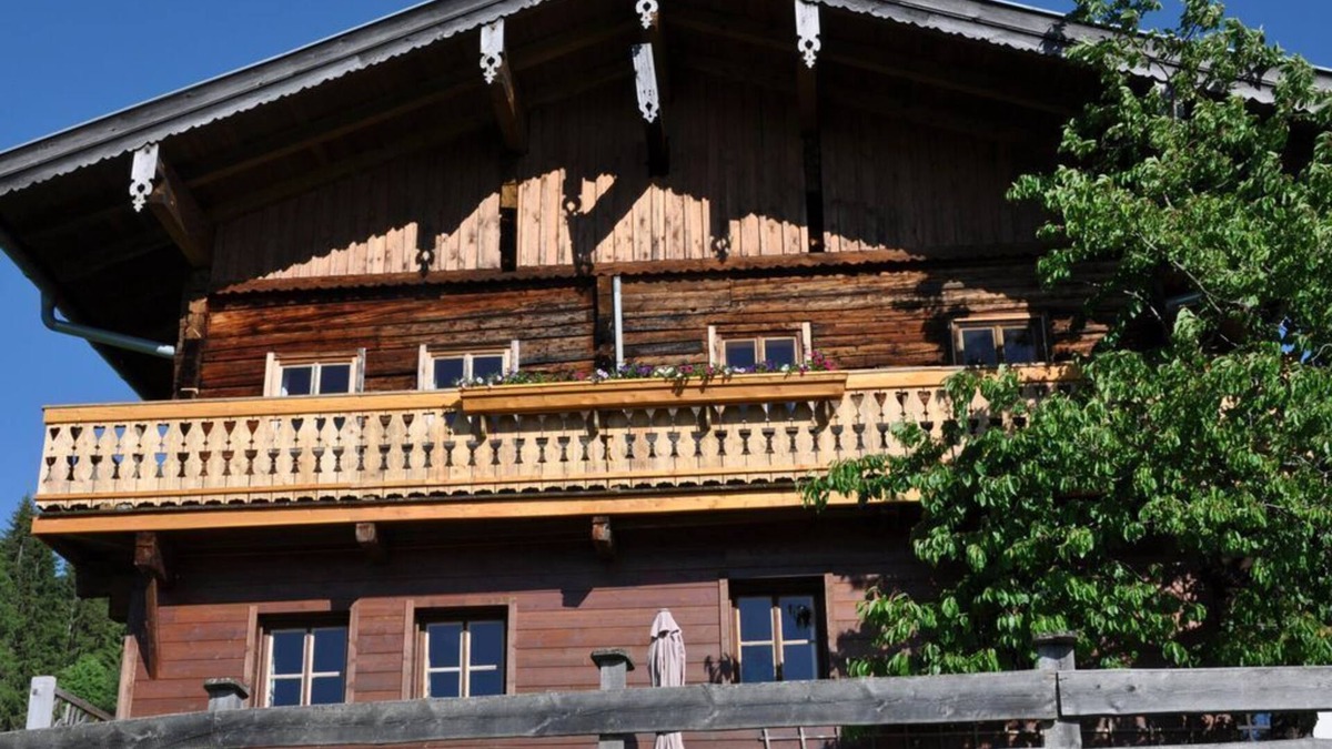 Wagrain Cabin | Vacation home "Weitblick" - for 8-15 pers./5 bedrooms - THE "ZwisleggGut"