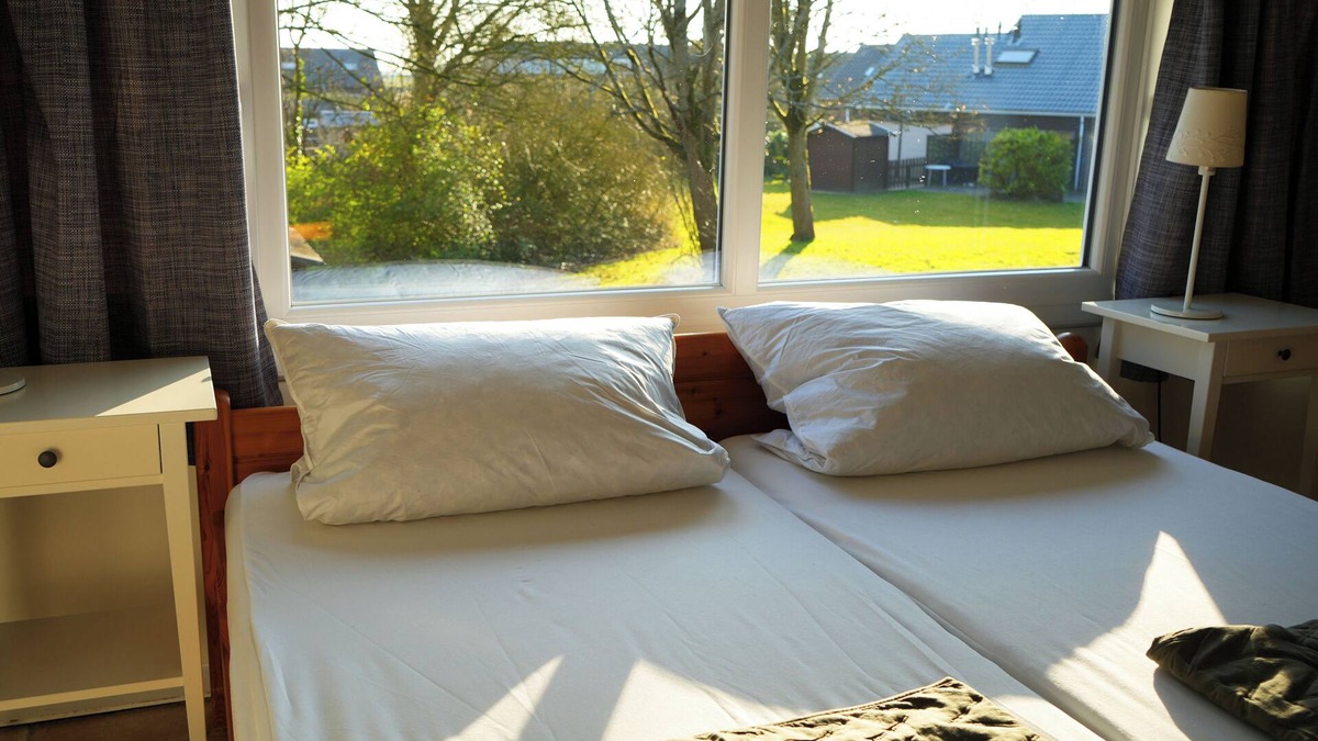 Bruinisse House | Vacation home with terrace in Bruinisse near Renesse for up to 6 people