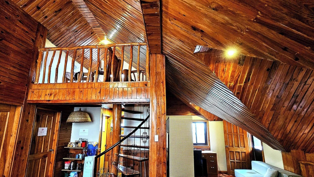 Baguio House | Vacation House Camp 7 Baguio Transient 6BR