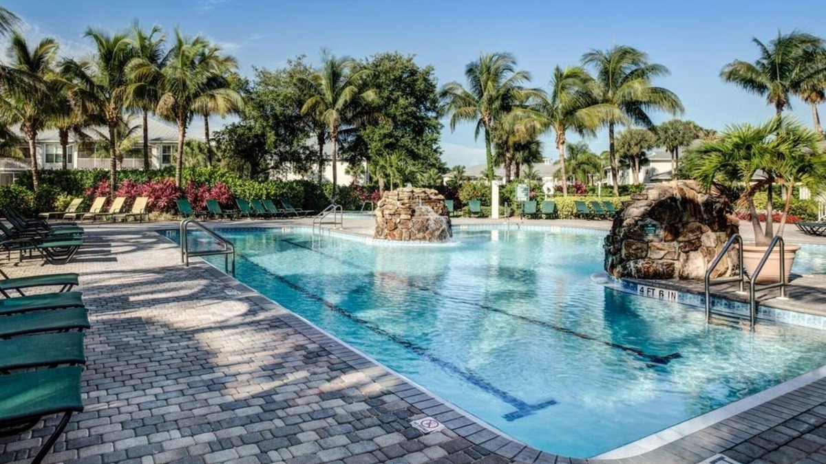 Naples Apartment | Vacation in paradise at Lely Resort