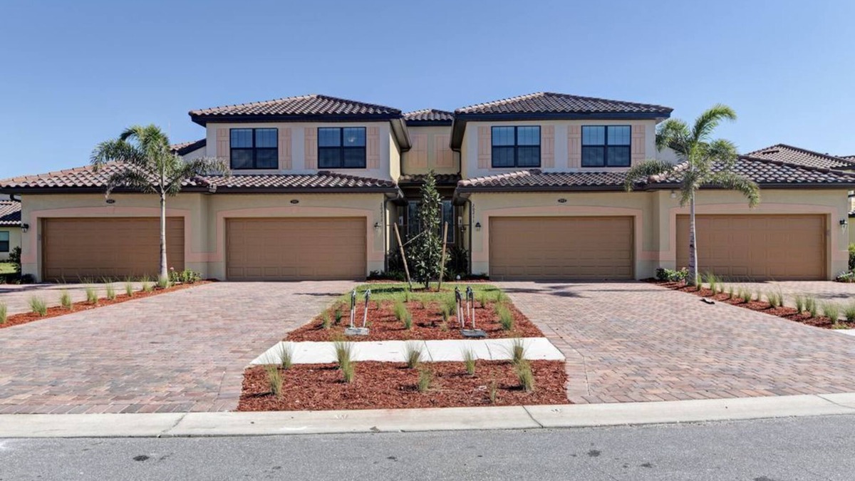 Gran Paradiso Condo | Vacation Rental Minutes From the World Famous Gulf Coast