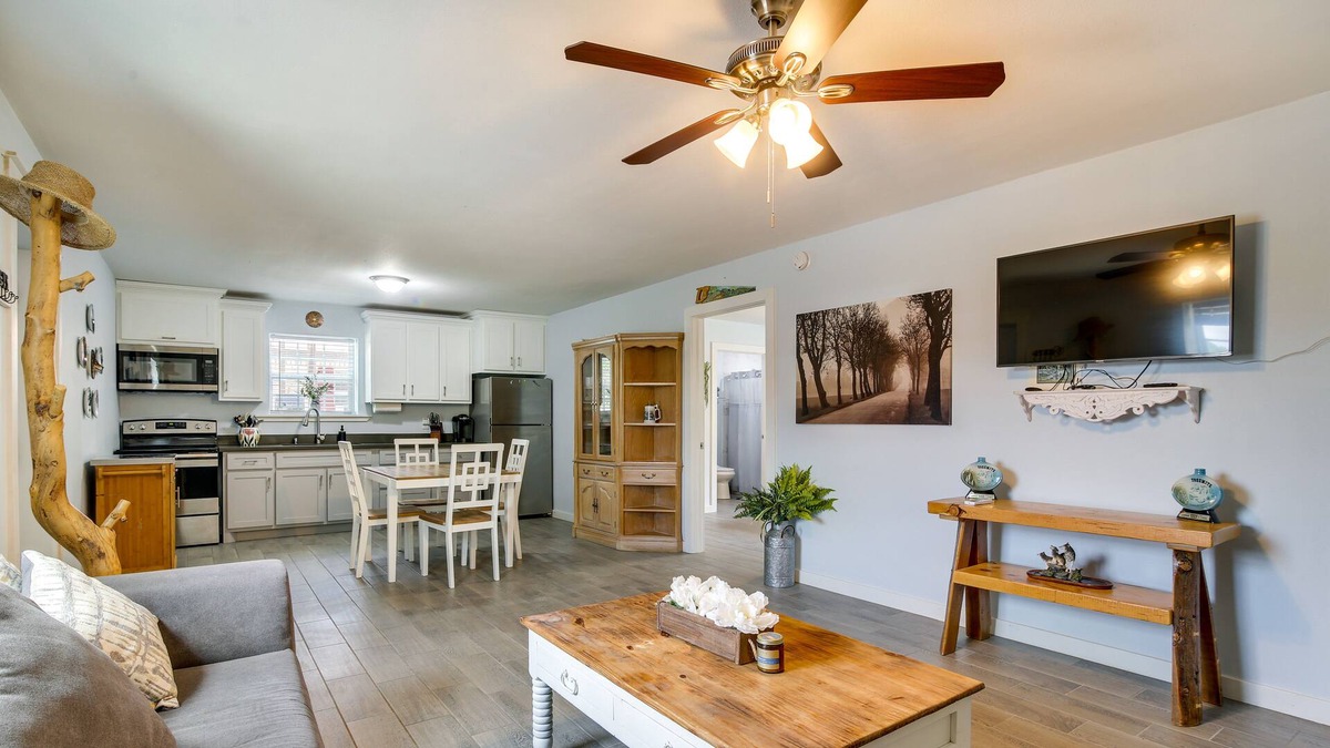 San Benito Cottage | Vacation Rental w/ Community Hot Tub & Indoor Pool