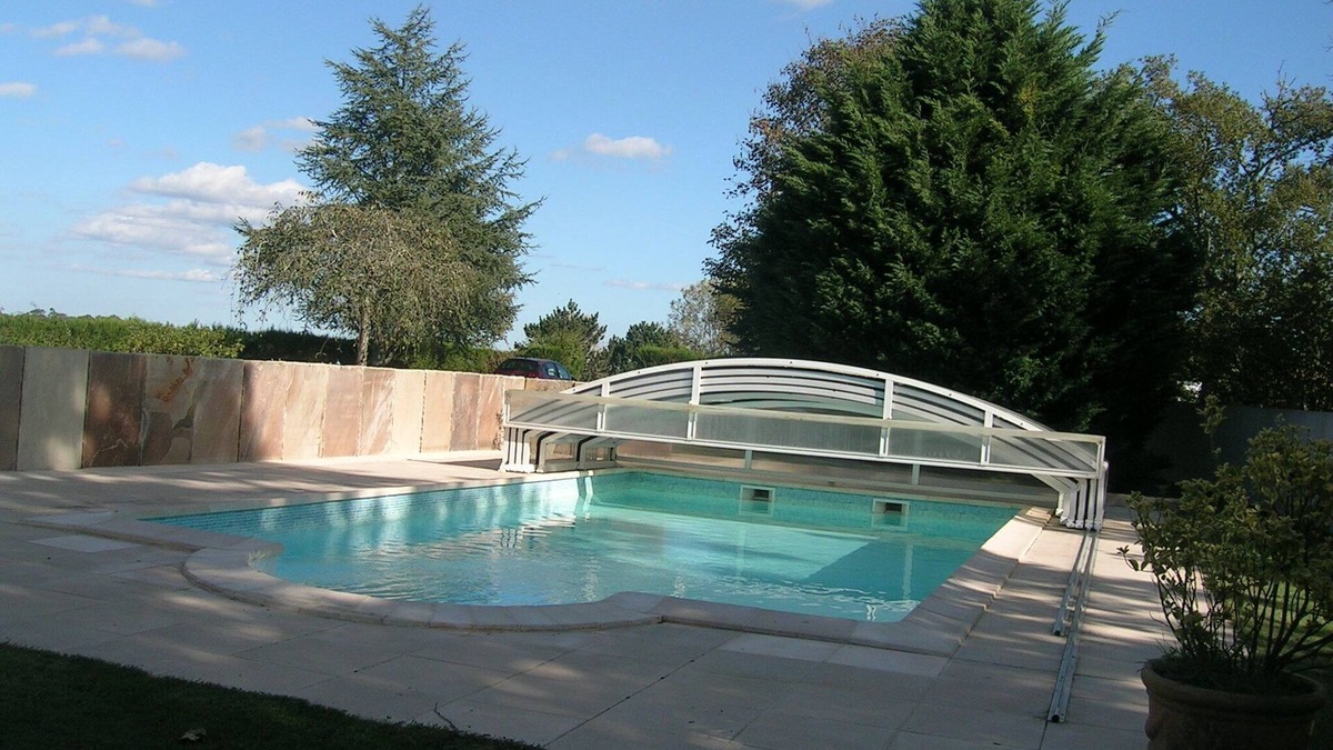 Arcangues Apartment | Vacation rentals in Arcangues apartment in a villa
