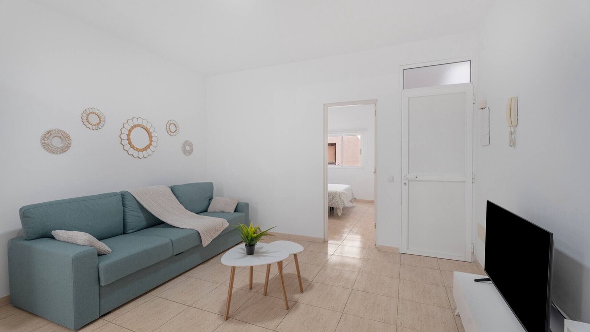 San Cristobal de La Laguna Apartment | Vacation 'S2' with Wi-Fi