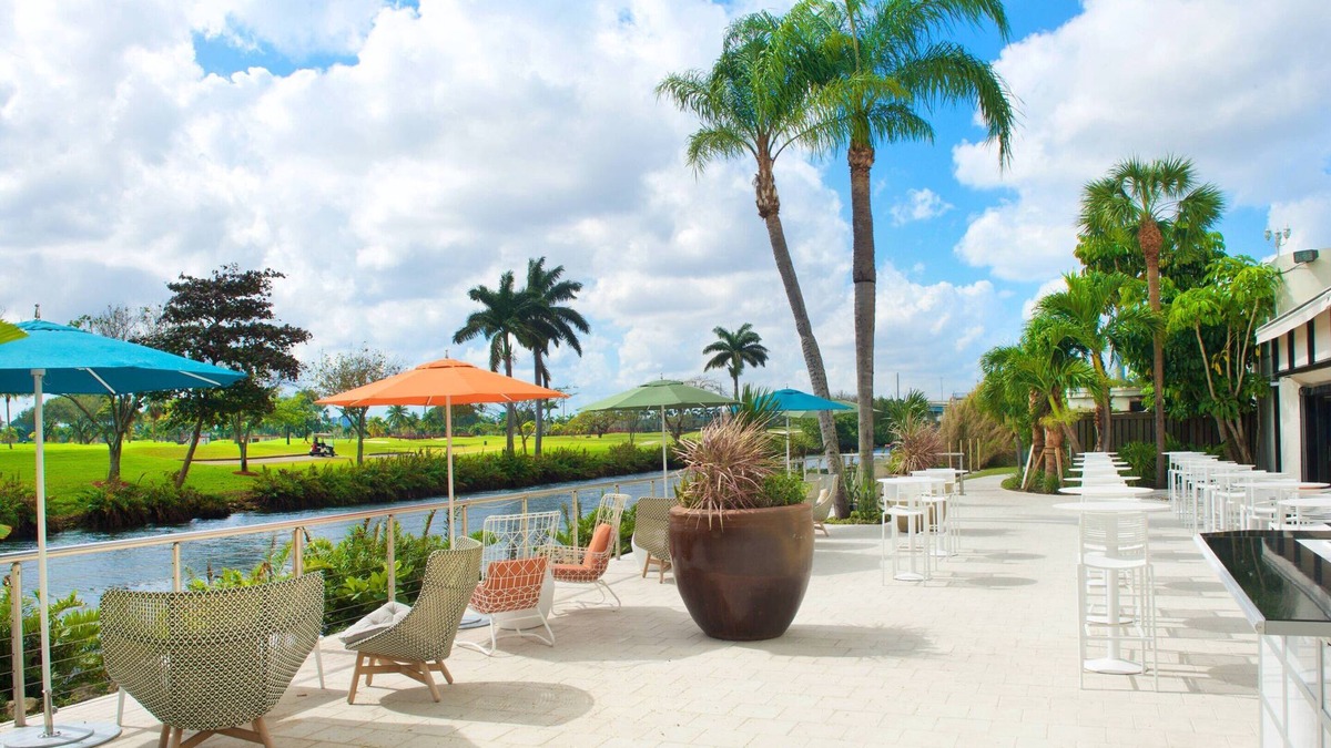 Seybold Hotel | Vacation Starts Here! Swimming Pool, Near Melreese Golf Course!