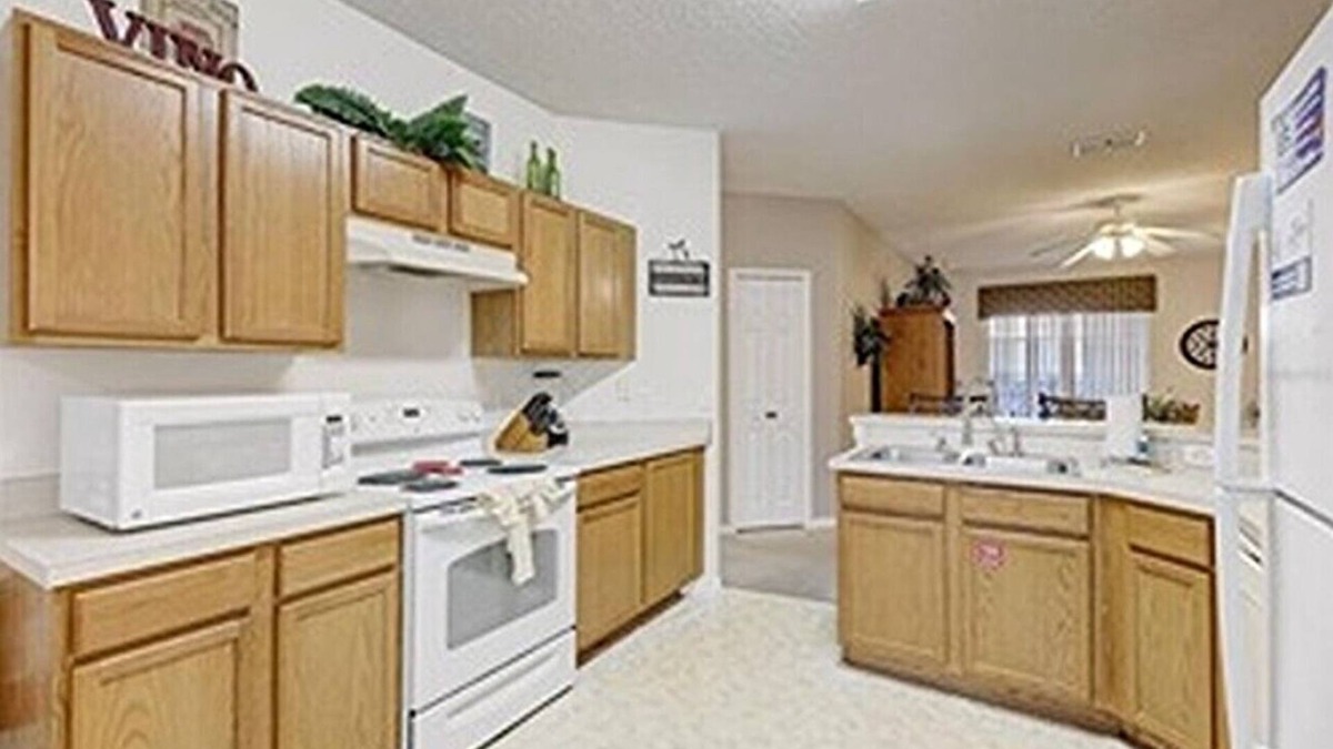 Sunset Ridge House | Vacation Villa - Free WIFI - Private Pool - Near Disney Area