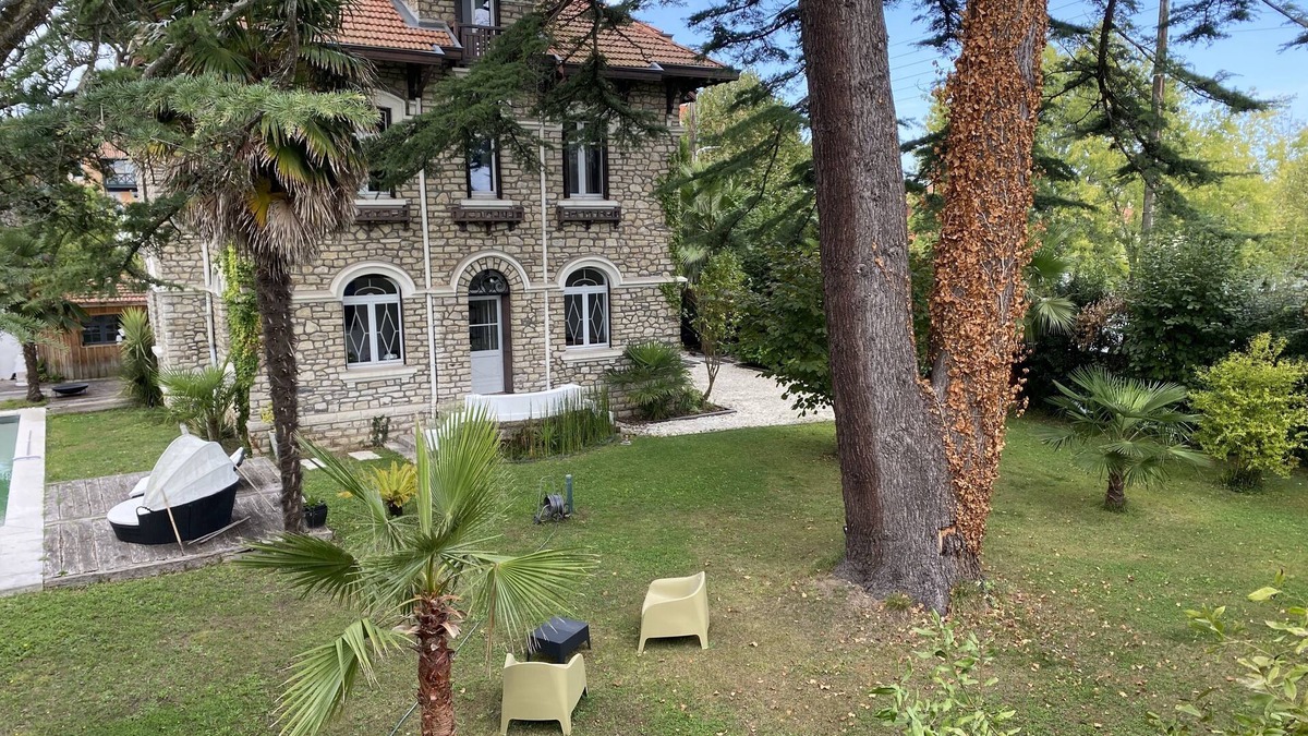 Bayonne Villa | Vacation villa rentals by the week, month or year