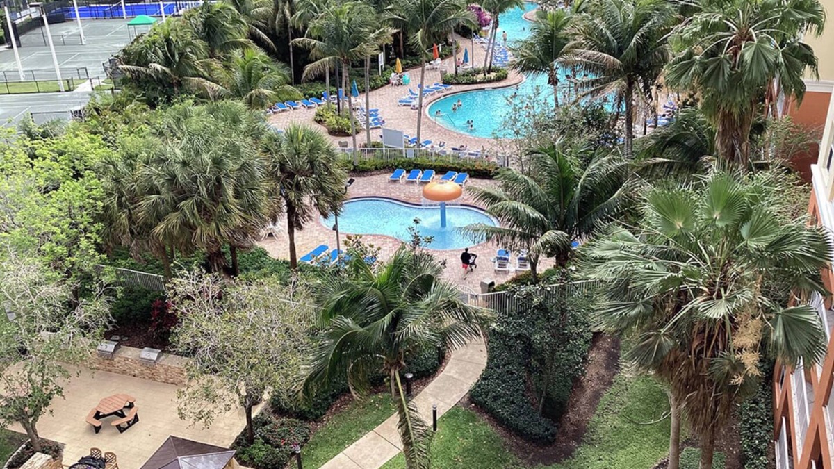 Weston Resort | Vacation Village at Weston