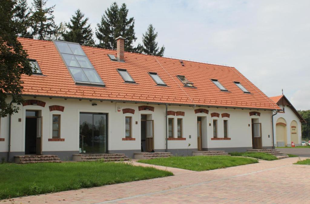 Sarvar Hotel | Vadkert Major