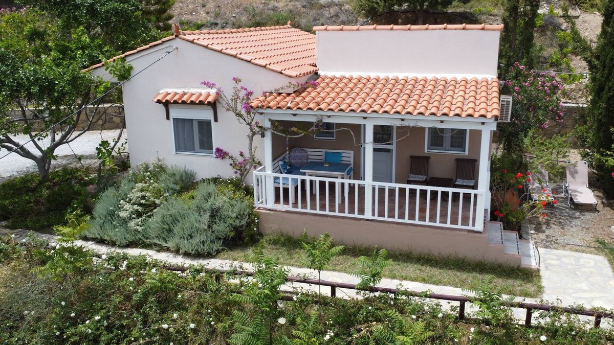 Mochlos House | Vaia Villa Iris Spacious group of houses & apartments,