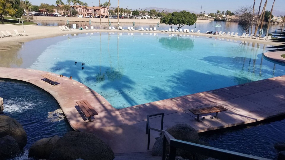 Val Vista Lakes Condo | Val Vista Lakes full 2 bedroom Condo, Beach Club Access with great Tennis courts