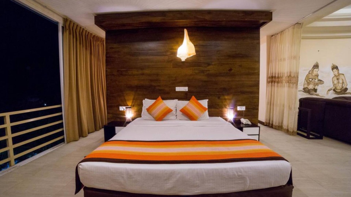 Jaffna Hotel | Valampuri Hotel