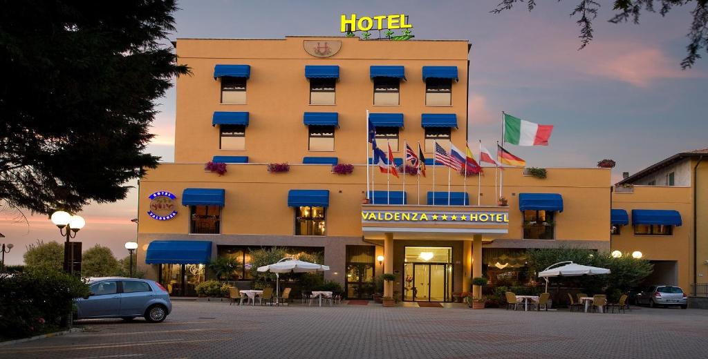 Caprara Hotel | Valdenza Hotel
