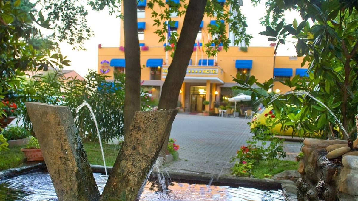 Caprara Hotel | Valdenza