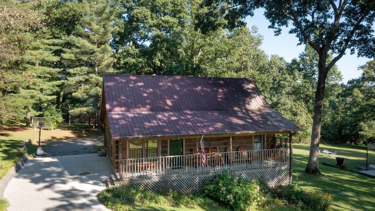 Lookout Mountain Cabin | Valentine Drive Cabin 1