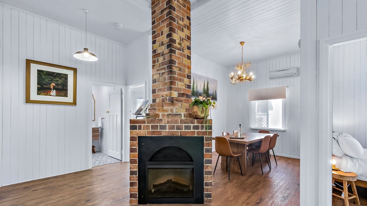 Stanthorpe House | Valerie's on Creek