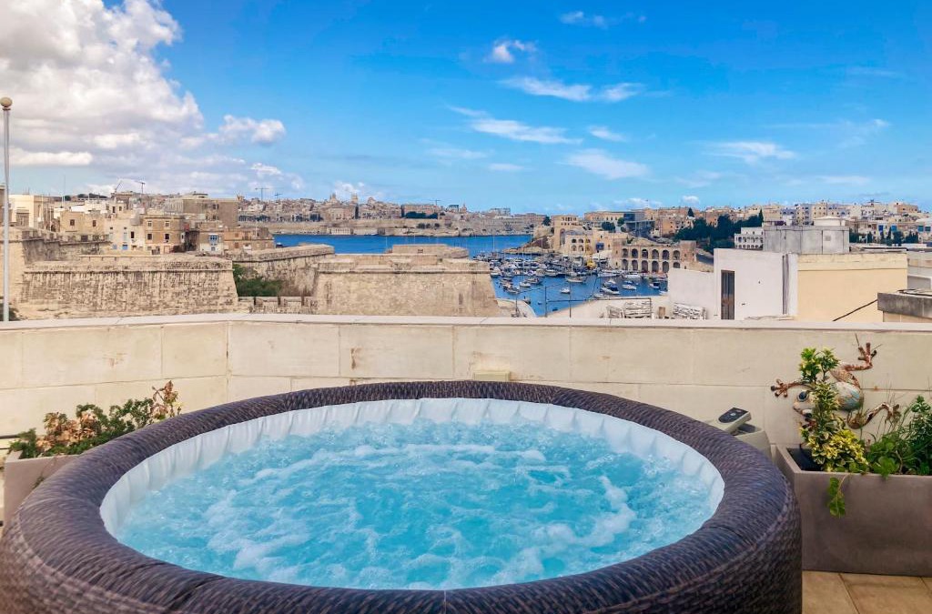 Kalkara Apartment | Valletta and Grand Harbour Lookout