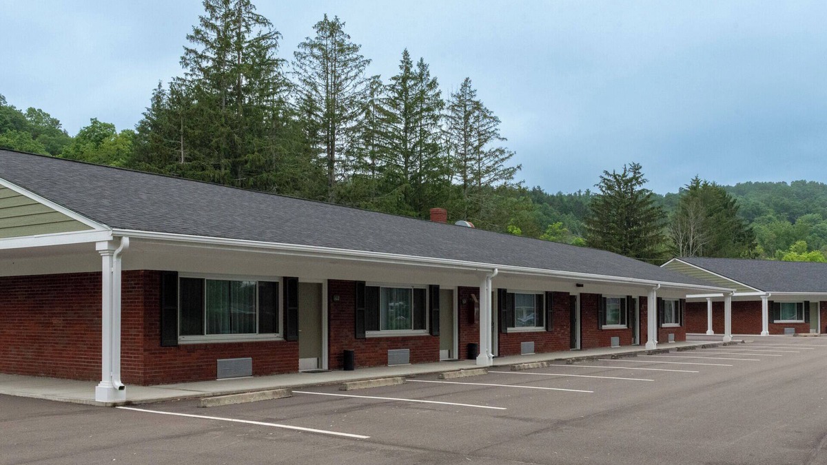 Horseheads Hotel | Valley Trail Inn